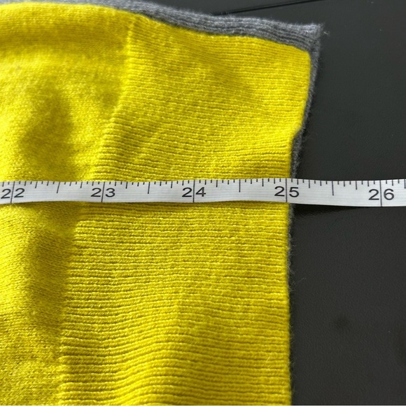 JCP Sweater Women's Cashmere Blend Yellow Gray Size Large - Picture 7 of 7